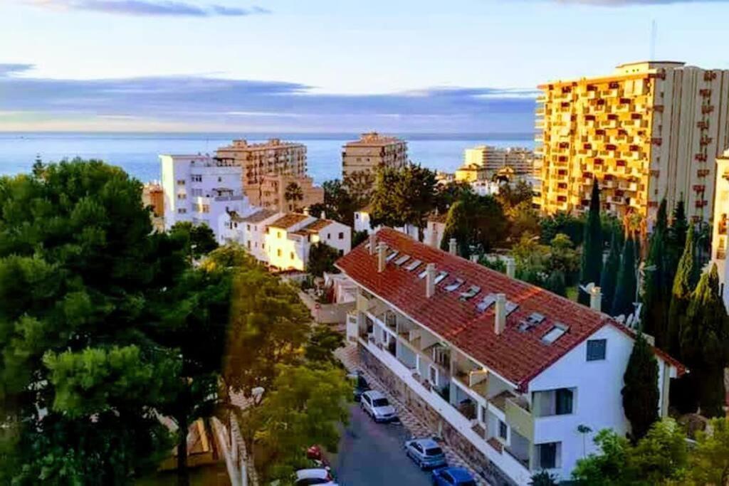 Beautiful Sea Views Cozy Apartment 350 M From Beach Benalmádena Exterior foto