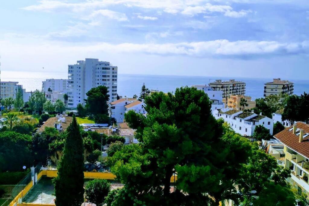Beautiful Sea Views Cozy Apartment 350 M From Beach Benalmádena Exterior foto