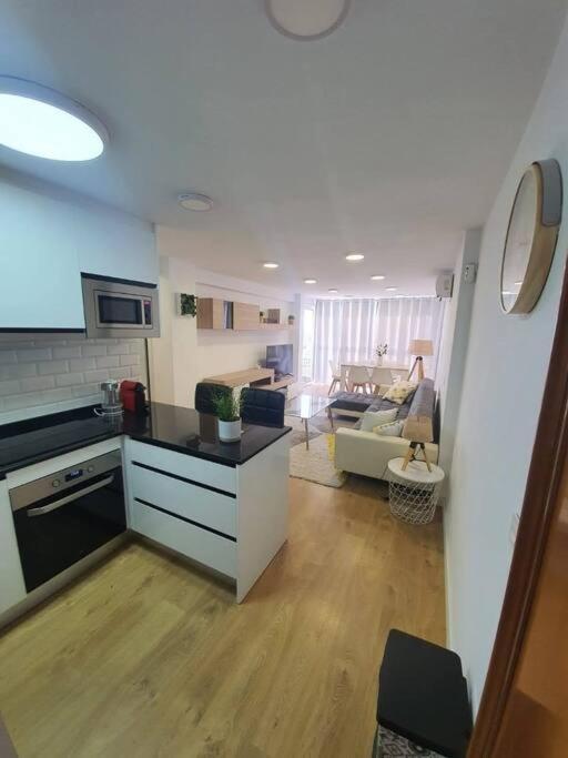 Beautiful Sea Views Cozy Apartment 350 M From Beach Benalmádena Exterior foto