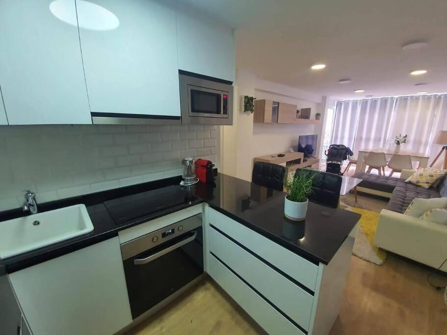 Beautiful Sea Views Cozy Apartment 350 M From Beach Benalmádena Exterior foto